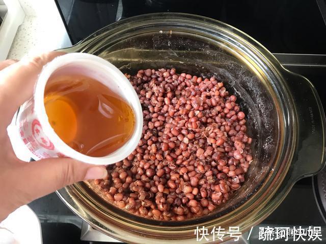 教你自制红豆沙,不用高压锅,不用破壁机,香甜软糯,孩子抢着吃