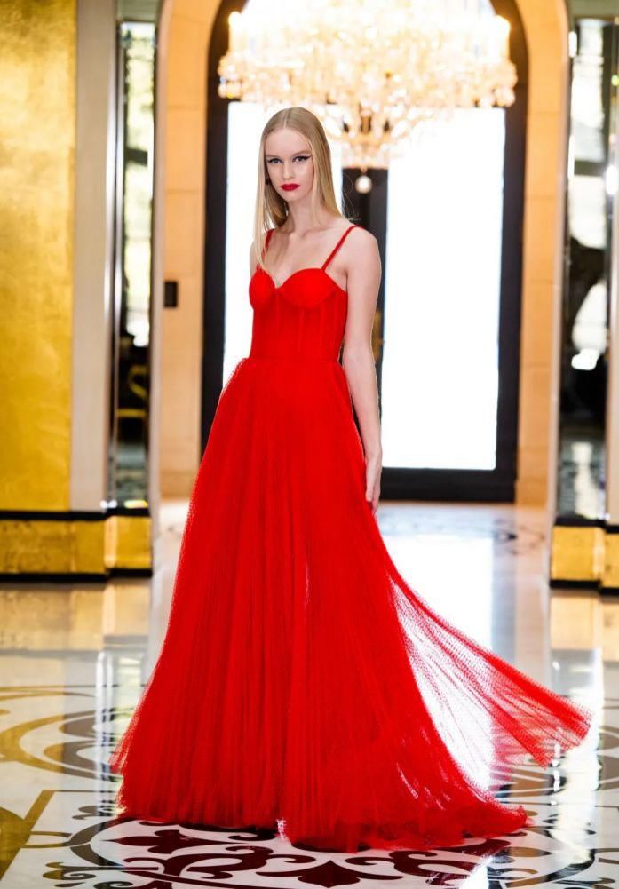 2021穿这个颜色，太太太美了！