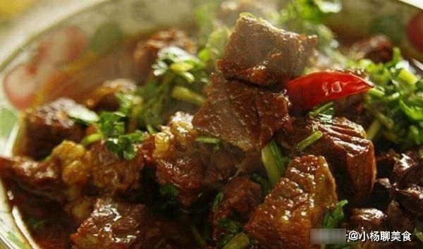 高压锅|吃牛肉总塞牙？炖时加点“它”，不用高压锅，牛肉同样软烂更入味