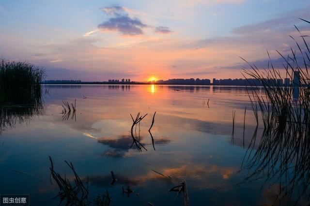 李党@唐诗鉴赏白居易这首诗太美,每一句都让人心醉,不愧为千古绝唱