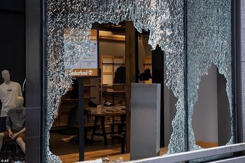 又一运动品牌在中国火了,一年开店1000家,连阿迪也敌不过