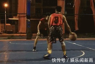 |搞笑GIF：兄弟 对不住了 等我结婚的时候你记得过来