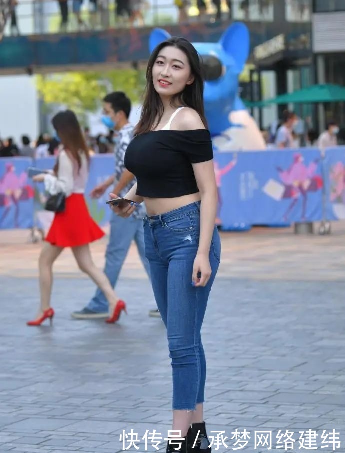 牛仔|街拍:入冬就穿修身牛仔