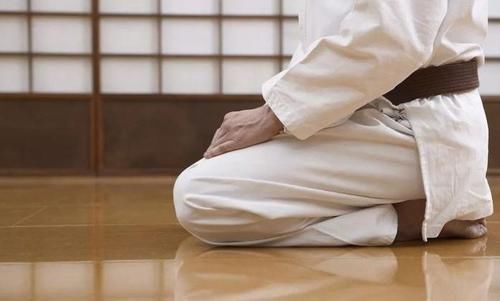 日常生活中|每天跪坐5分钟,坚持一个月后,这4个好处会偷偷找上你!