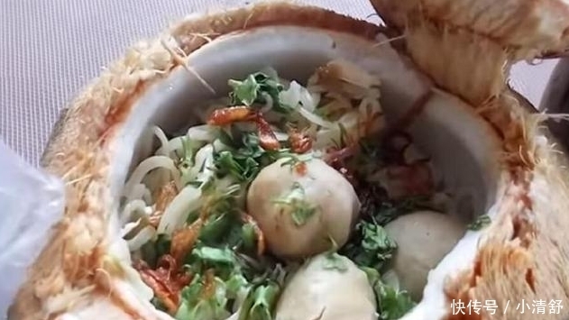 椰子|街头买了两个“椰子”,十块钱一个,回家打开姐叫俺再去买两个