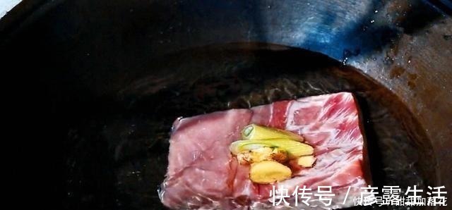 冬天，吃牛羊肉不如吃它，蛋白质是羊肉3倍，铁是牛肉5倍，超好吃