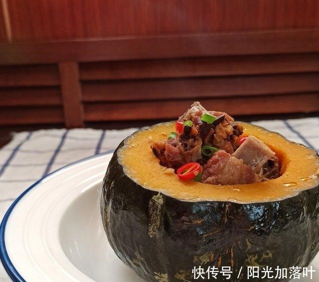 豆豉排骨蒸贝贝南瓜,软烂脱骨,香而不腻