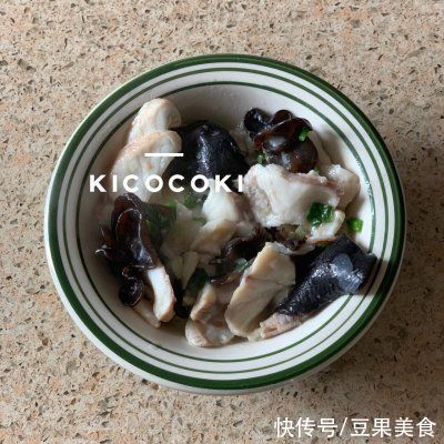 10万豆友收藏的黑木耳清炒鱼片做法，你还不会做？