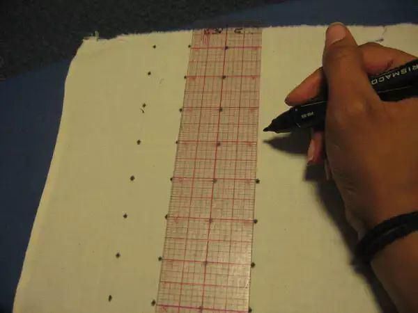 时装|干货丨时装大牌设计师都在用的手艺学会手工绣缀,给你的创意立裁加加餐