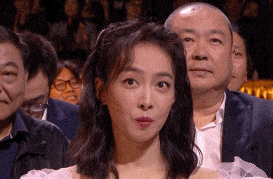 宋茜对赵丽颖撇嘴被骂小家子气，赵丽颖帮王一博介绍前辈，被赞格局大！