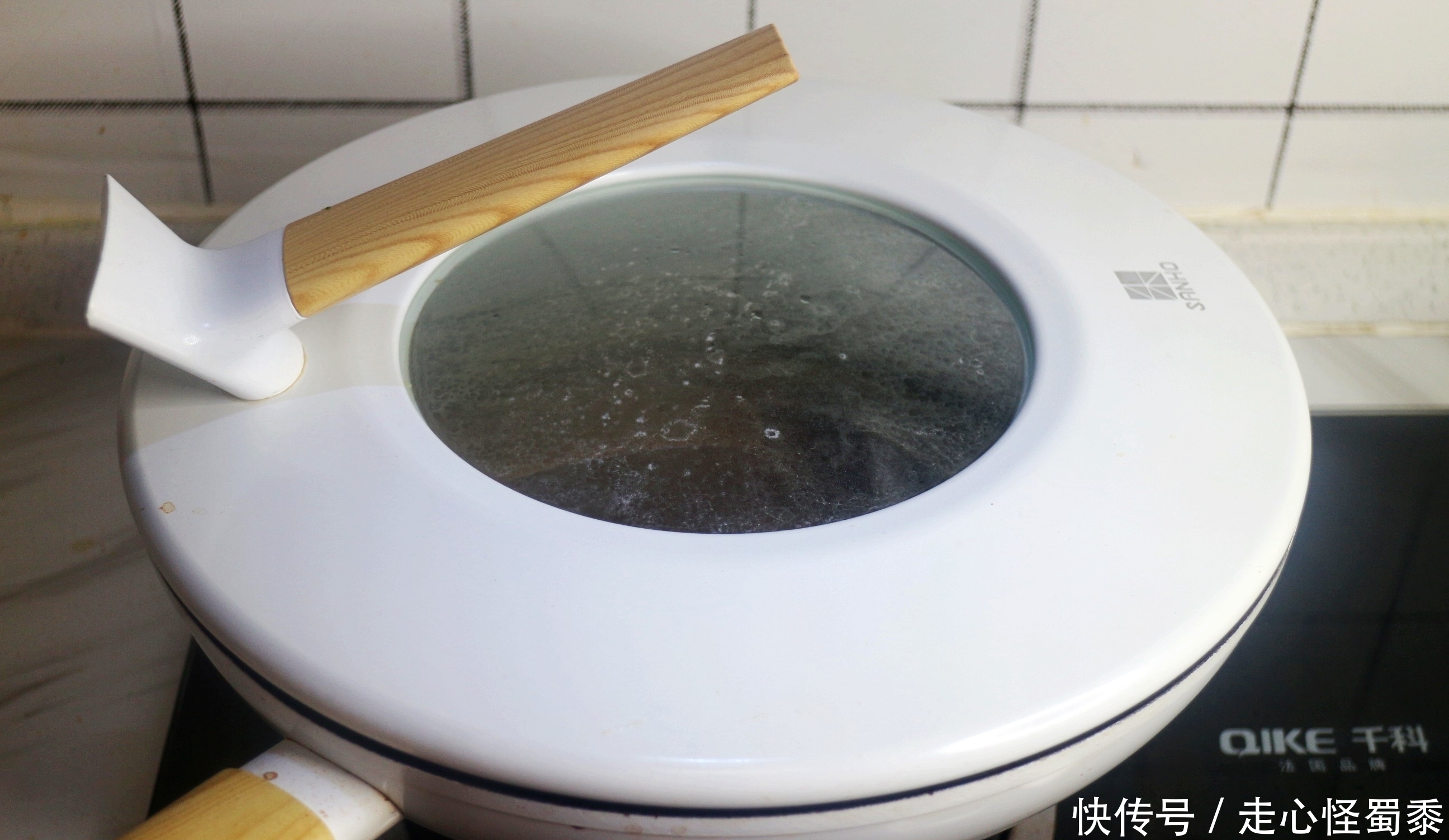 萝卜|素菜馆里的招牌菜,红烧萝卜,这做法比肉可香多了