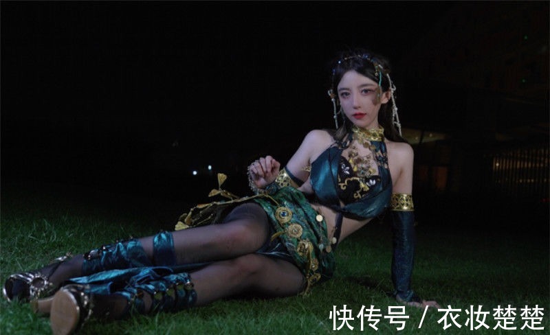美背|呆妹COS迦南新作,永劫无间官方点赞!黑丝美背白到发亮,美炸了