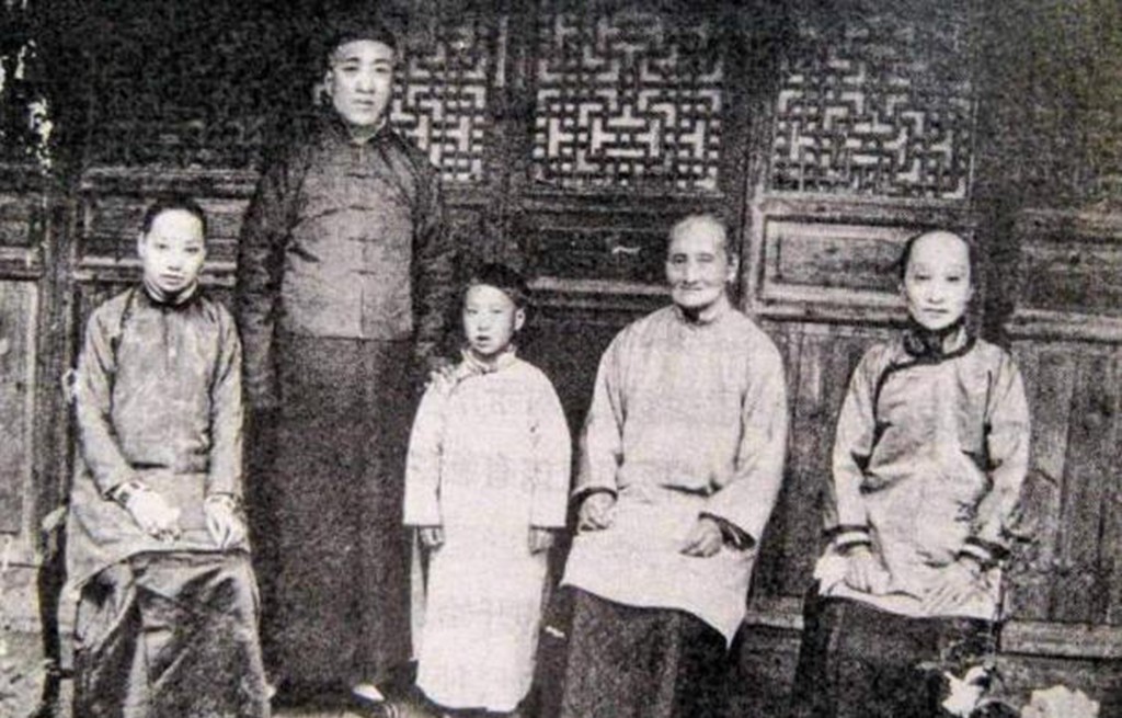 她是鲁迅结发妻子,一生无爱无性,晚年说了句著名怨语,令人心酸