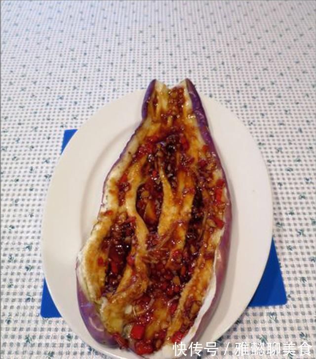 红烧|茄子别再红烧了，这样做不用一滴水，比肉还好吃，味道太香了