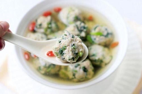 这肉丸子做法一定要吃，不腥不柴，香嫩弹滑，照做必好吃