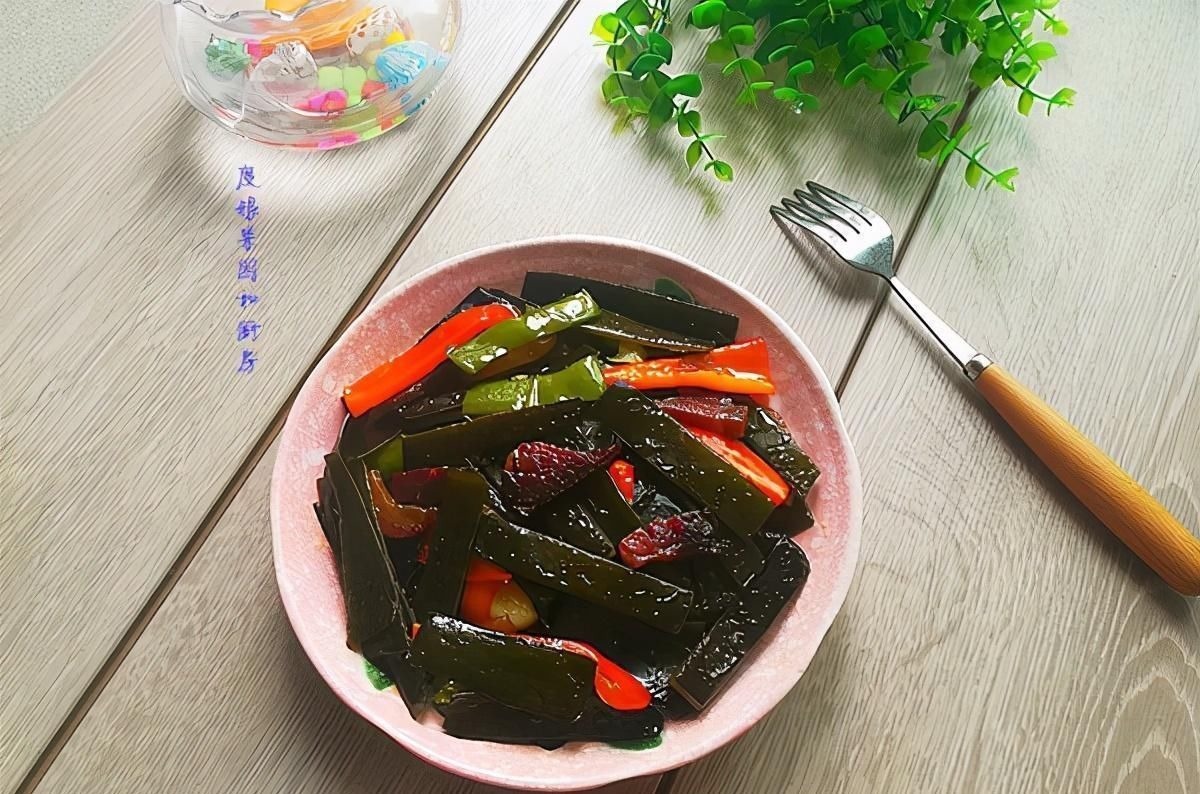 海带的“天敌”被发现,切记不能一起吃,很多家庭都中招