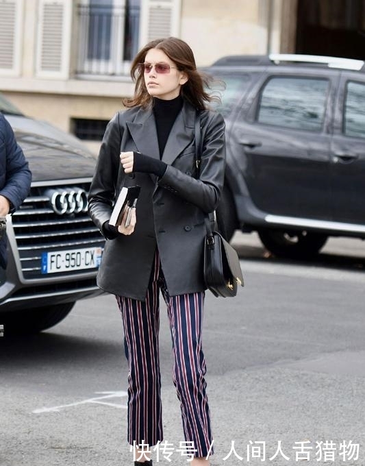 阔腿裤失宠了,今年流行“裤子+短靴”,配大衣、外套都有范儿