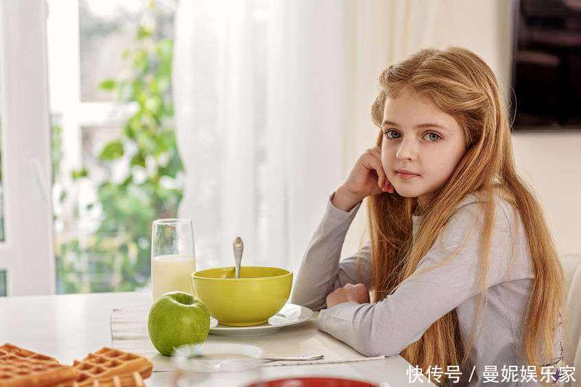 食品|容易让孩子积食不发育的3种早餐,真的很伤娃,好多妈妈还在喂
