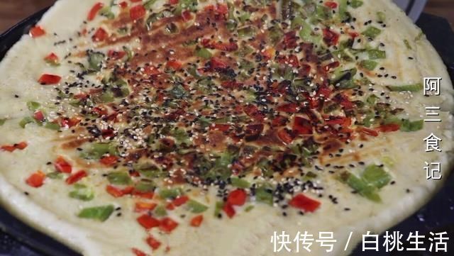 过年了,教你黄豆的新做法,加1勺大米,简单一做,比吃肉还香