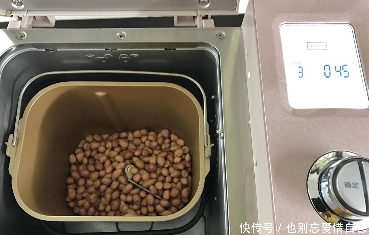 儿子爱吃牛轧糖不用花钱买,自己在家就能做,简单好做无添加