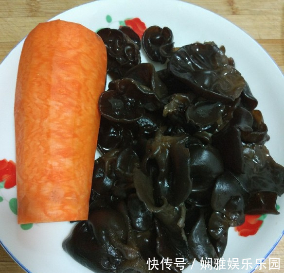 礼记|黑木耳和“它”一起做,给金山都不换,小孩不感冒,女人变漂亮!