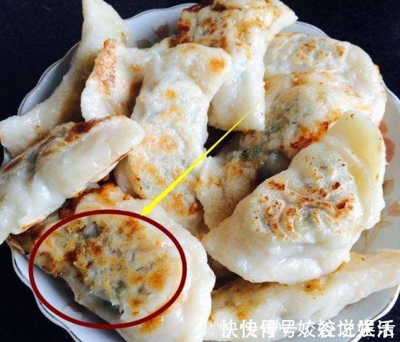 张仲景|煎饺子时放点这个东西,煎出来的饺子立马不一样!又酥又香
