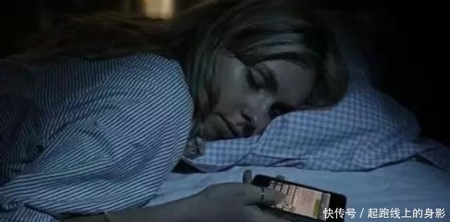 化妆水|敷完面膜后做这3件事,吸收效果翻10倍不止,想不“冻龄”都难