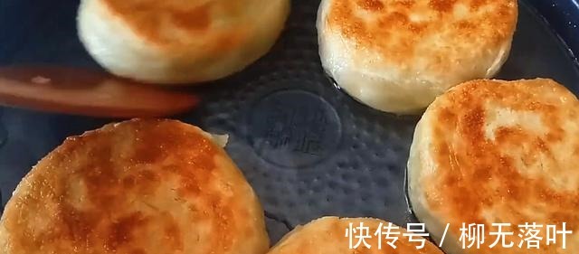 萝卜这样做太好吃了，皮薄馅大，个个鼓大泡，润燥又清肺！