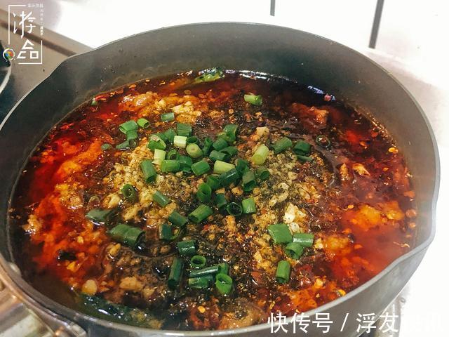 水煮肉片的正确做法肉片要大，辣椒要自己做，最好把豆芽换掉
