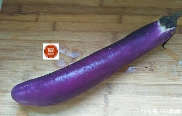 夏天茄子最好吃,5分钟学会3种做法,做法非常简单、吃一次忘不了