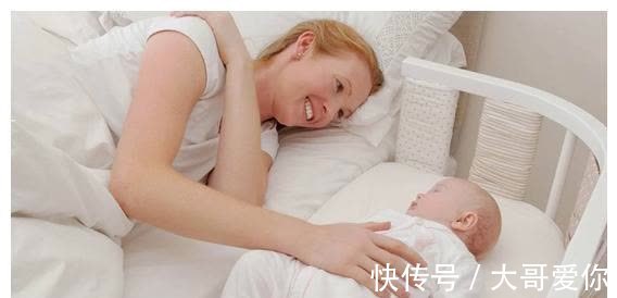 卫生|月子期间,一个天天洗澡,一个出了月子才洗,半年后差距逐渐显现