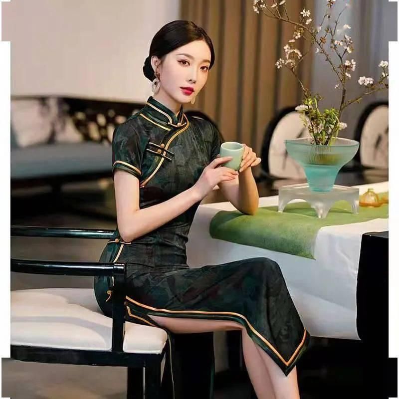 天生适合穿旗袍的女人，身上有3个“特点”