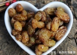 葡萄干和它一起泡，喝上7天，體內(nèi)毒素掃光光，肝臟越來越干凈！