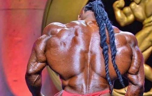 搞怪|肌肉版的张飞，原是健美界的千年老二，搞怪有一手