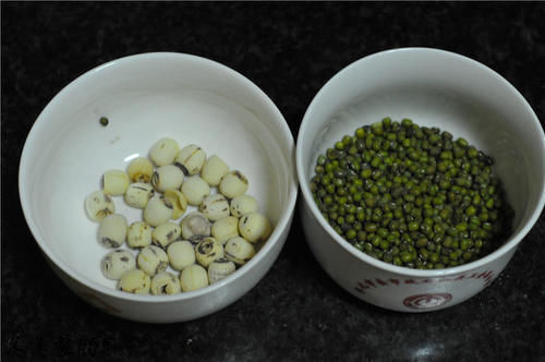 “最通便”的是它不是香蕉，早上空腹吃一点，润肠通便，消暑除湿