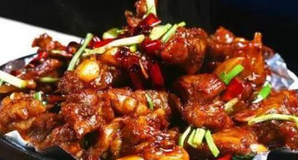 香喷喷的几道家常菜,看着就有食欲,美味简单营养,下饭更下酒