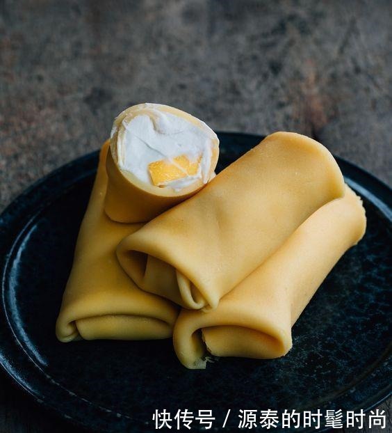 在家自制芒果班戟,只需要5种基础材料,就能让你吃到夏日甜品!