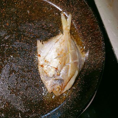 鲳鱼|香煎小银鲳