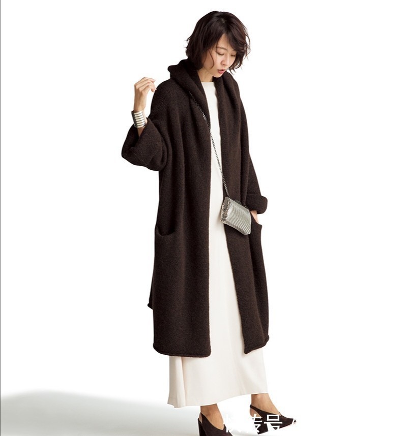 一衣 四五十岁的女人打扮起来有多美?看看她们就知道,时髦优雅有气质