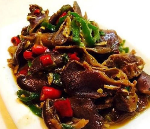 香浓可口的几道下饭菜,好吃易做上桌快,蒸好的排骨滤掉汤汁