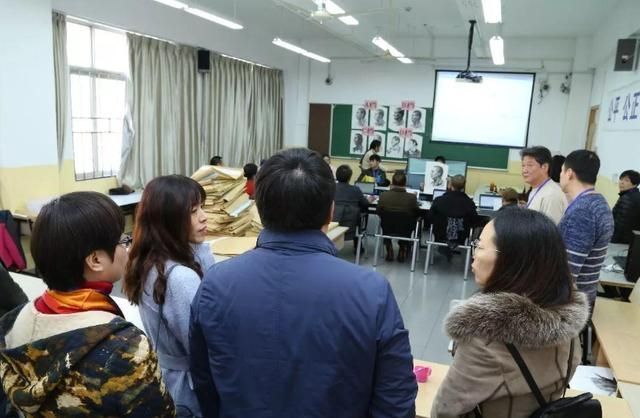 走红|试卷上的“家长签字”走红,老师直夸用心,网友:活该他娃成绩好