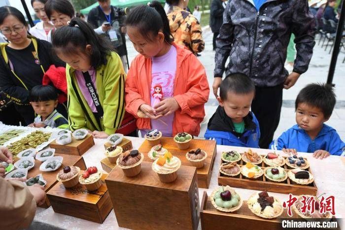 中医|脑洞大开！中医用的艾草还可以做蛋糕