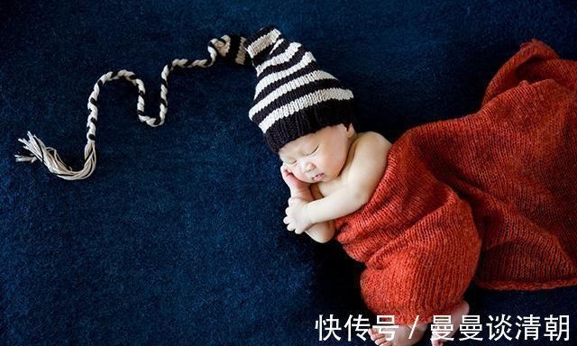 红疹子|想给宝宝拍美美的满月照?先别急,看完这3个危害再做决定