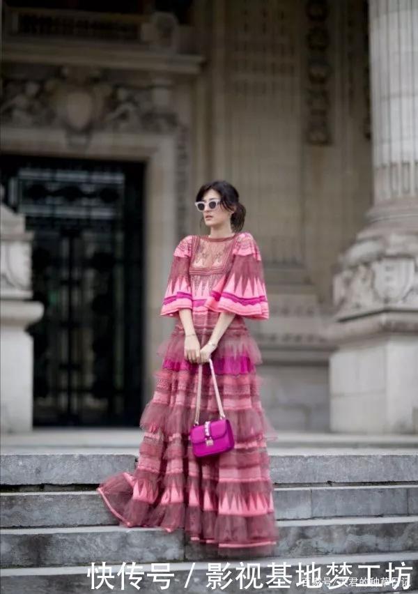 五十岁的女人要会打扮，少穿这4种“妈妈装”，显老廉价掉气质