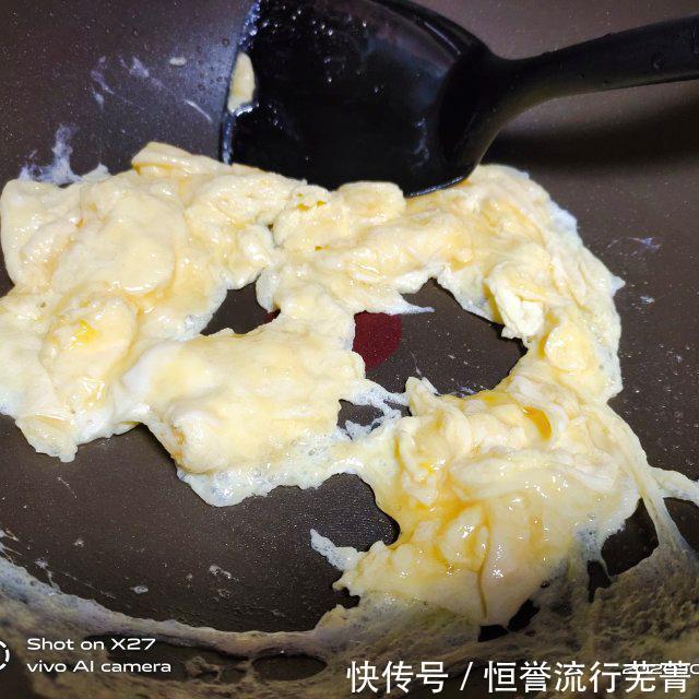 炒鸡蛋|木耳炒鸡蛋,简单的一道菜