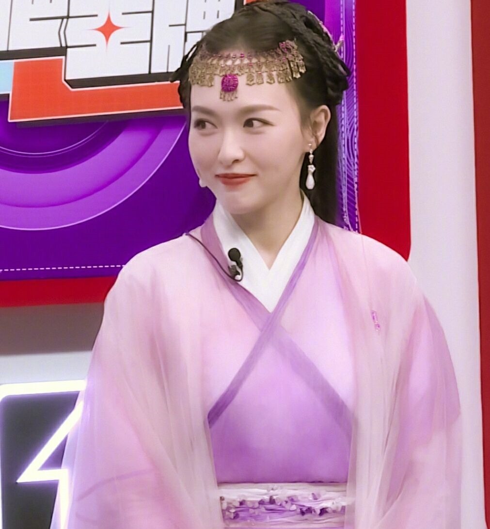 完毕|《王牌6》首期录制完毕,唐艺昕造型美,惊喜嘉宾是他们二位