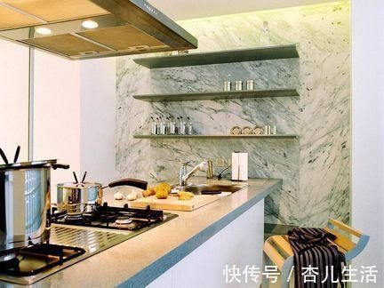 吊柜|越来越多人不装厨房吊柜了,他们更爱这种设计,省钱漂亮又好用