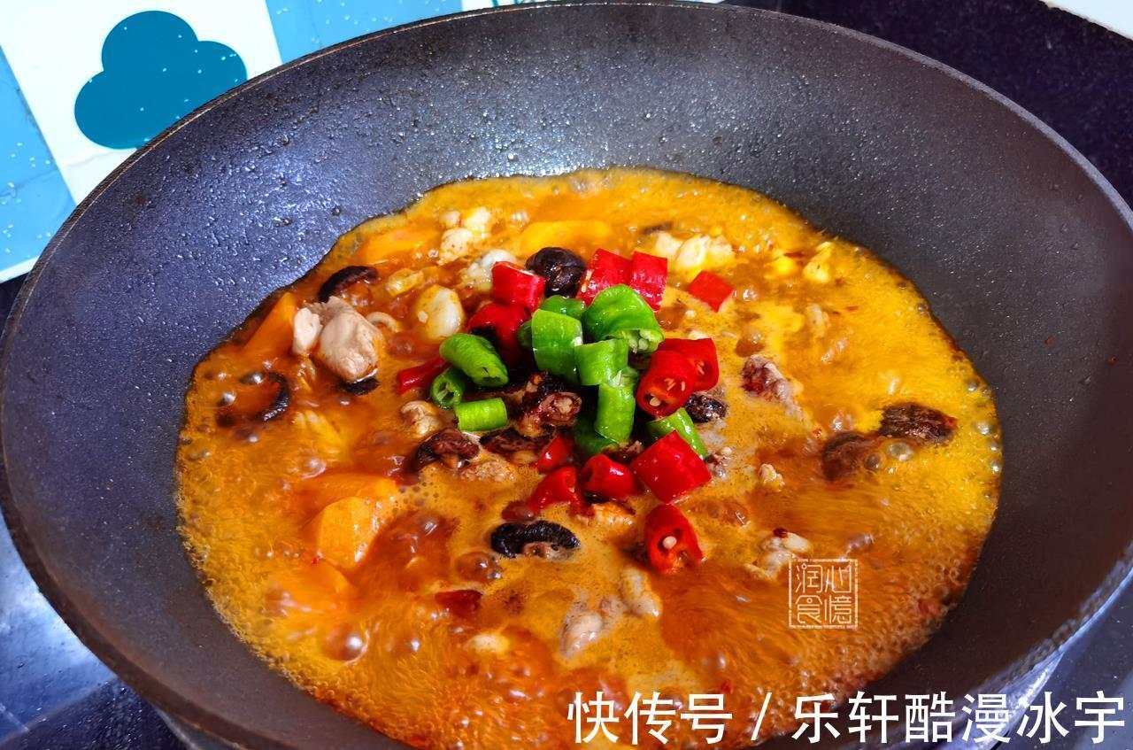 step|做焖烧鸡时,鸡肉要不要先焯水牢记2个窍门,鸡肉不腥爽滑入味