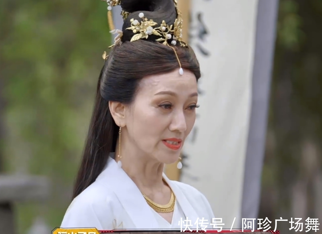 老态|赵雅芝加盟《萌探》录制,皮肤松弛老态明显,66岁状态未免太真实