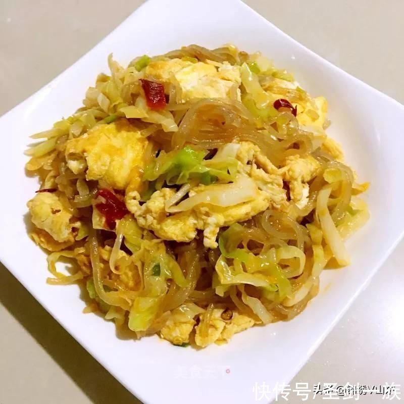 五一節宅家,推薦32款菜肴,有葷有素營養美味,特別好吃值得嘗試
泡椒牛肚乾貝煸筍臘肉炒粉條香辣啤酒小龍蝦板栗燒牛蛙蟹味菇滑蛋,蒜蓉豇豆乾煸花菜雞丁炒蝦仁五花肉燜腐竹包菜粉絲炒雞蛋香菇炒芹菜蔥油鮮香菇薑絲拌苦瓜老壇辣椒炒肉番茄雞蛋炒蝦仁紅燒雞翅油燜大蝦木耳燒肥腸滑炒杏鮑菇刀切蒜椒醬炒蝦仁干豆角燜肉皮香乾辣椒炒肉西芹炒杏仁香菇油麵筋海味怪味蝦黃酒燜蝦三汁燜雞翅洋蔥炒肥牛蒜泥五花肉奶白魚片